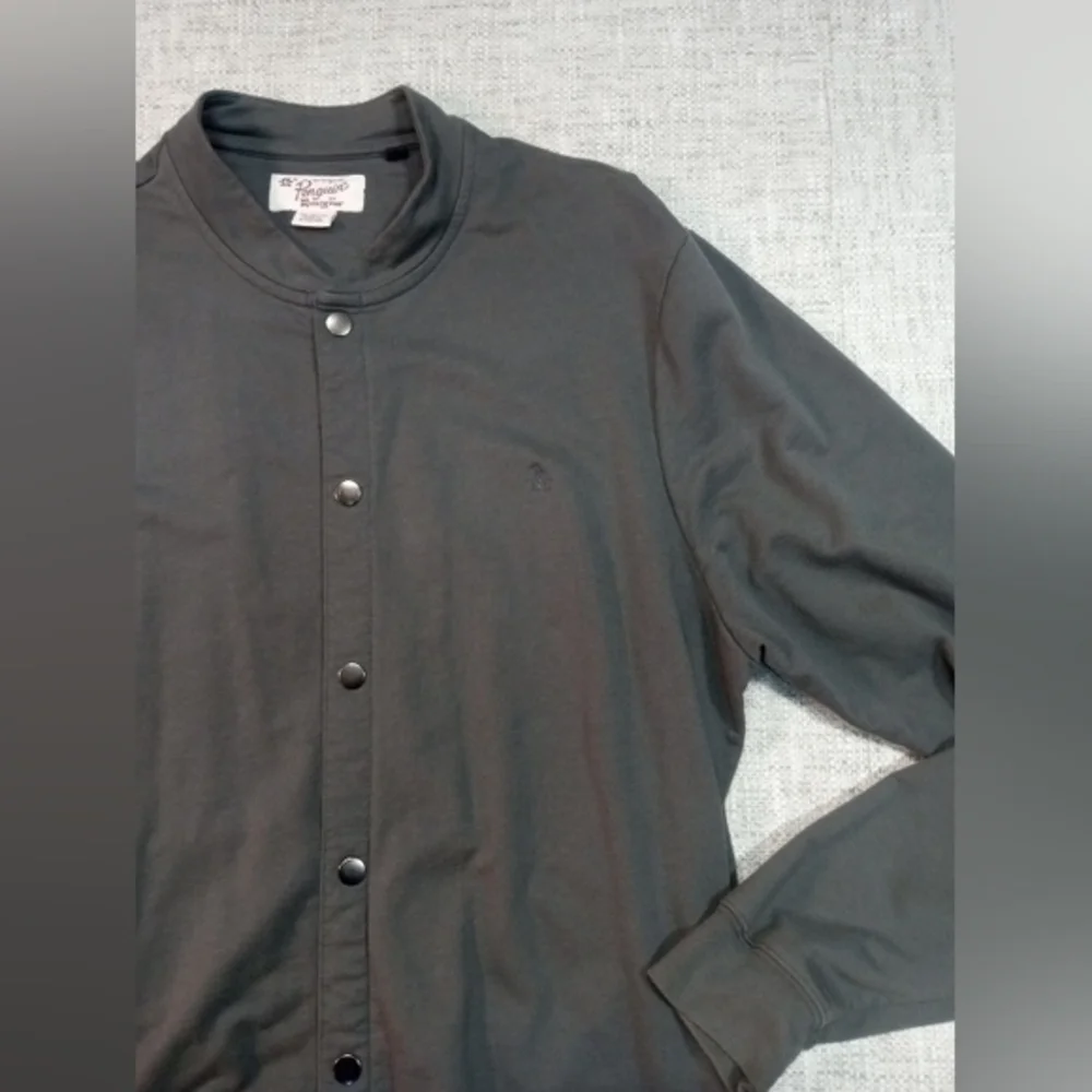 Penguin by Munsingwear Size XL Men's‎ Grey Button Up Sweater Jacket